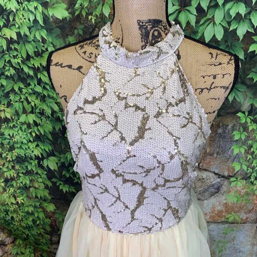 ENTRY French Vanilla Sequined Tulle Dress, Juniors Large/Women's Small - Picture 6 of 12